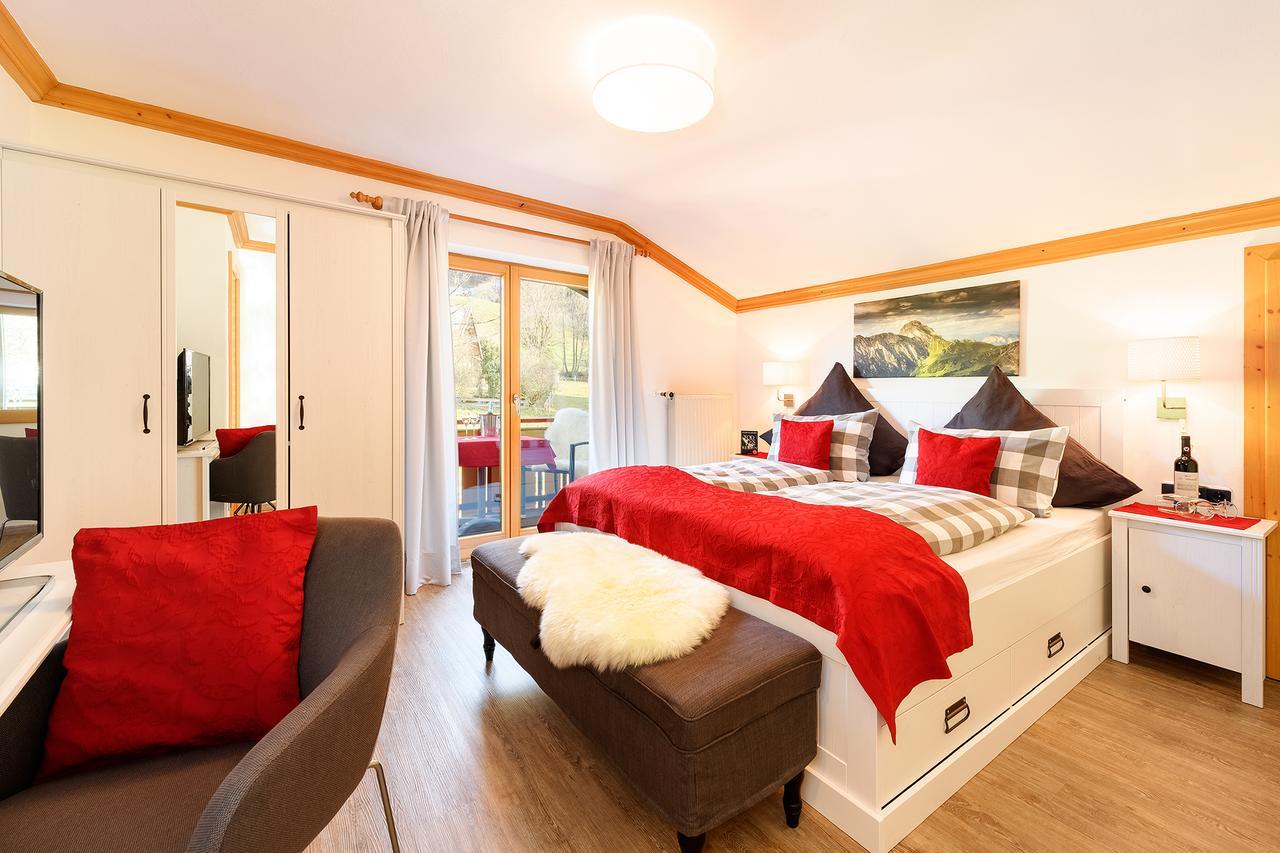 "Haus Berktold" - Annehmlichkeiten Von 4-Sterne Familien-Und Wellnesshotel Viktoria Koennen Mitbenutzt Werden Oberstdorf Eksteriør billede